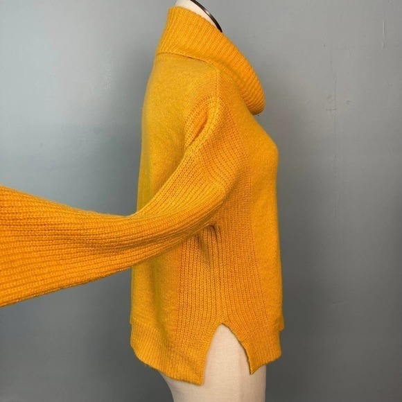 CALVIN Klein Jeans Goldenrod Yellow Rolled Cowl Neck Wool Blend Sweater Womens M - Picture 5 of 12